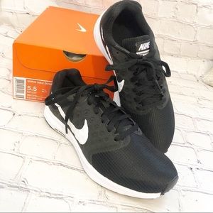 NIB Nike Downshifter 7 Running Shoes